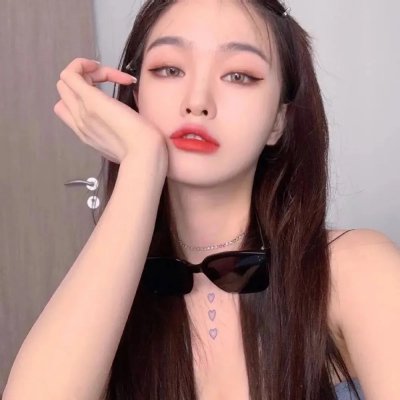 红。白。蓝